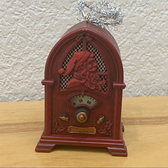 2006 Hallmark Keepsake A Christmas Broadcast Magic Sound Music Light Ornament - Picture 6 of 13